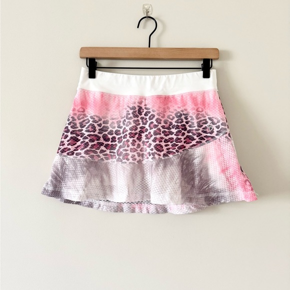 Sofibella Tennis Mini Athletic Skirt in Leopard Print Pink and Gray S - Picture 1 of 6